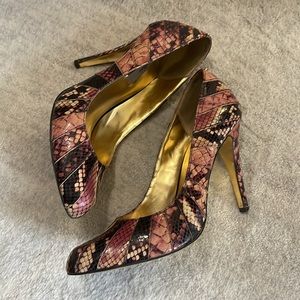 Ted Baker London snakeskin pink red black print heel pumps